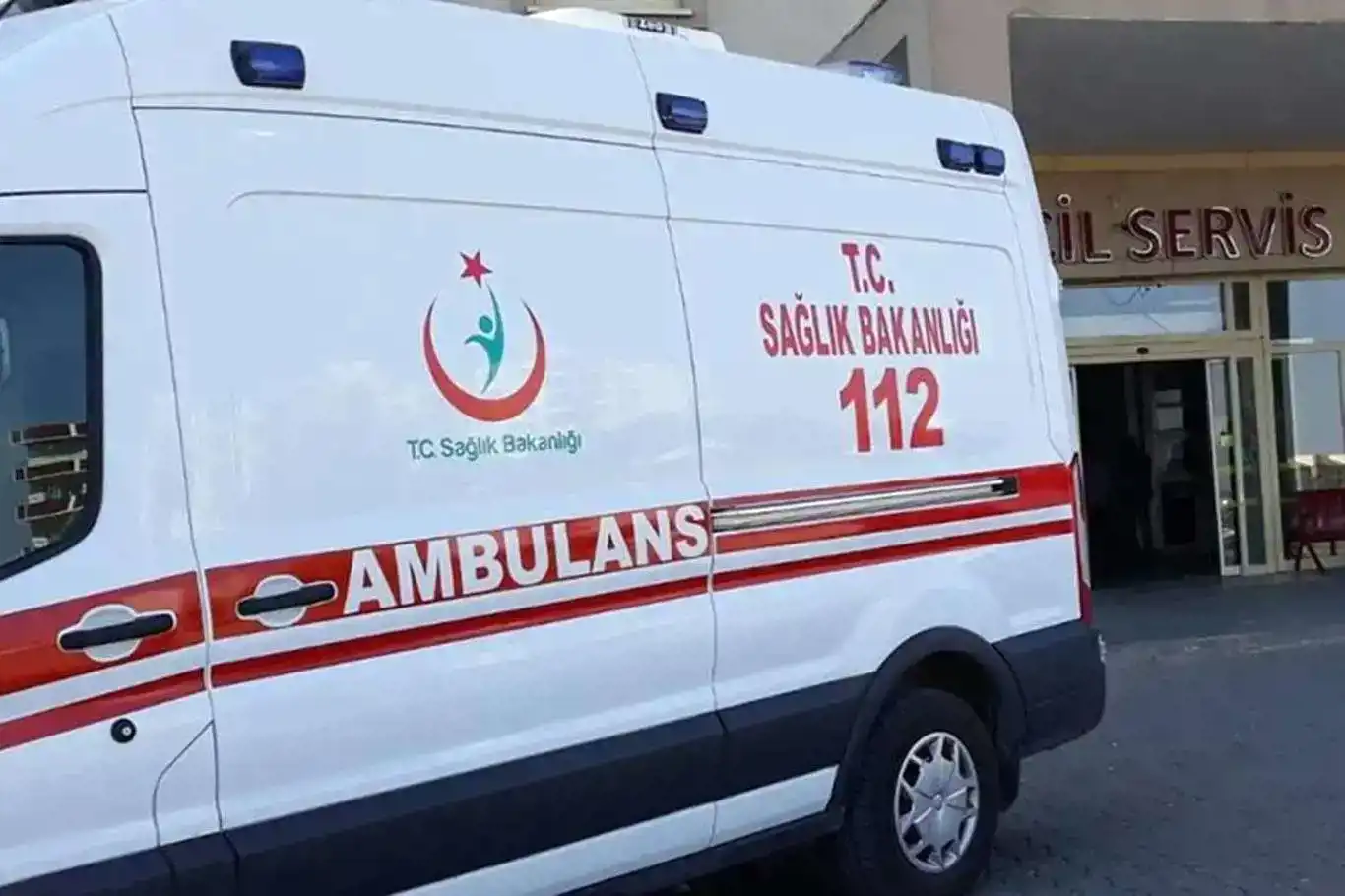 Bursa’da iki araç çarpıştı: 2 ölü bir yaralı