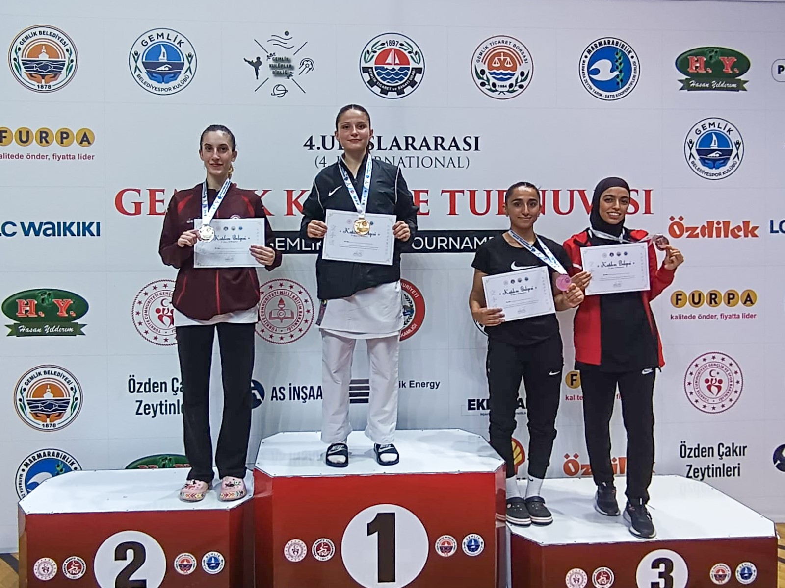 Diyarbakırlı sporcu uluslararası turnuvadan bronz madalyayla döndü