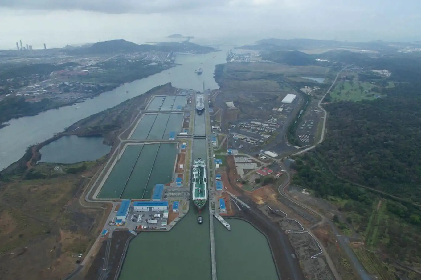 Panama Kanalı’nda gemi geçiş sınırlaması bir yıl uzatıldı