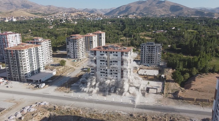 Deprem sonrası Diyarbakır’ın zehirli binaları