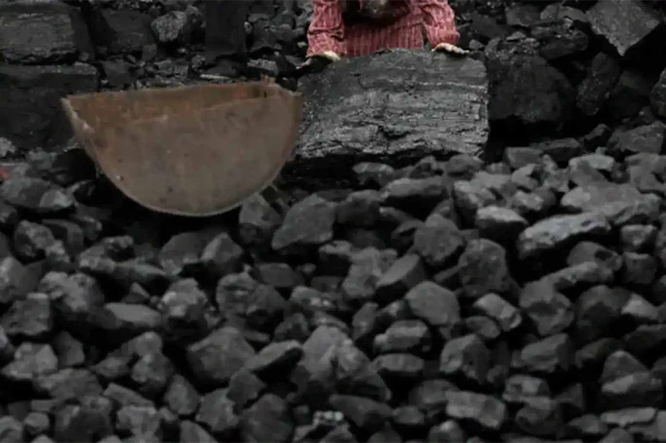 Kömür madeninde çıkan yangında 16 işçi öldü!
