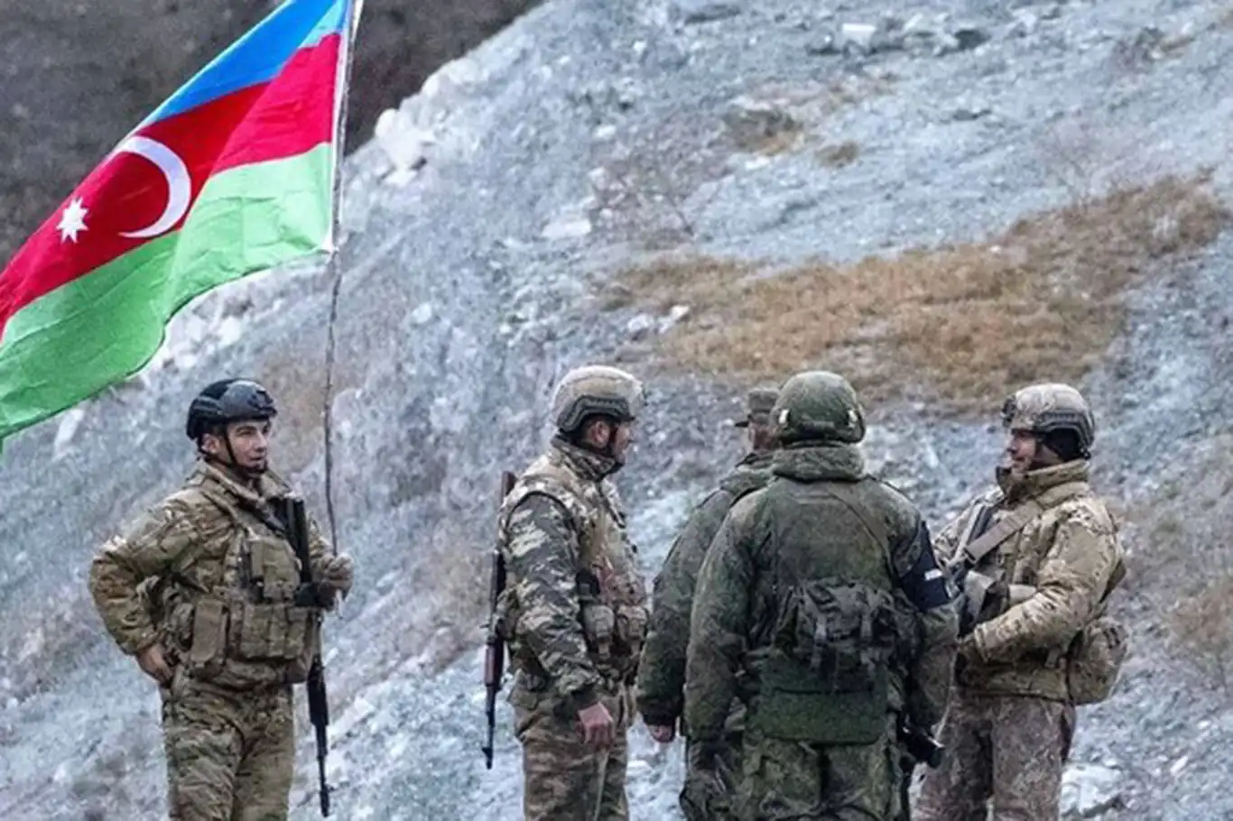 Azerbaycan mevzilerine kamikaze İHA’larla saldırı