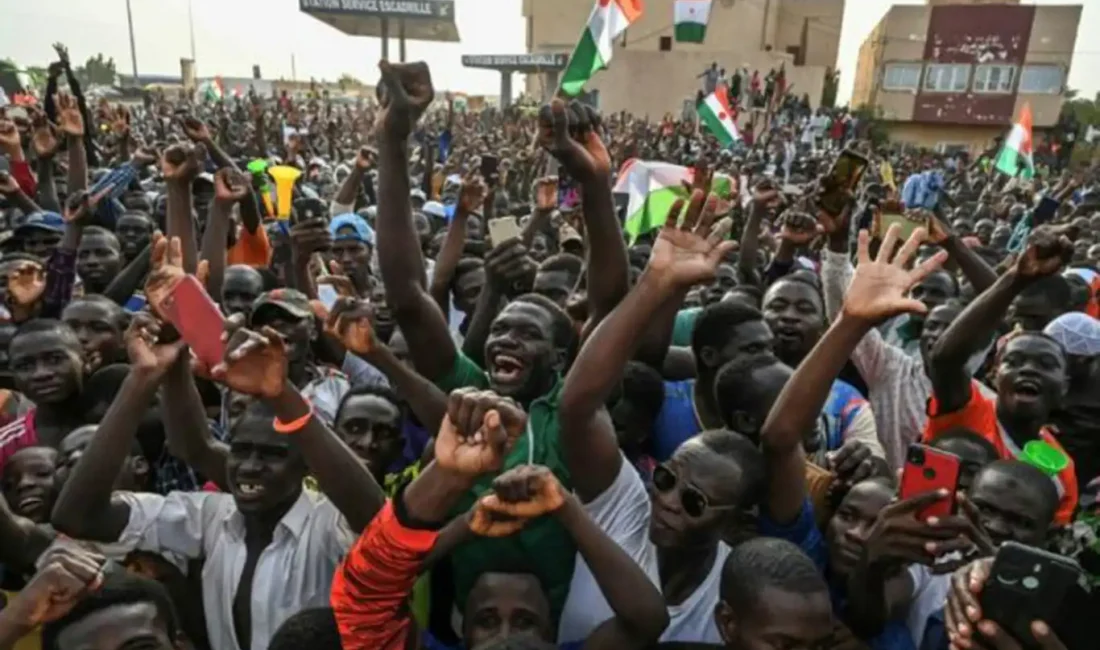 Nijer’in başkenti Niamey’de binlerce