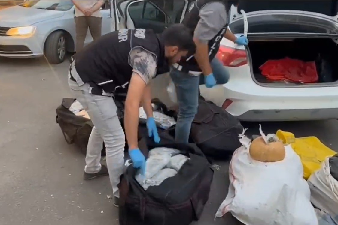 Diyarbakır’da hastane bahçesinde 9 kilo 500 gram uyuşturucu yakalandı