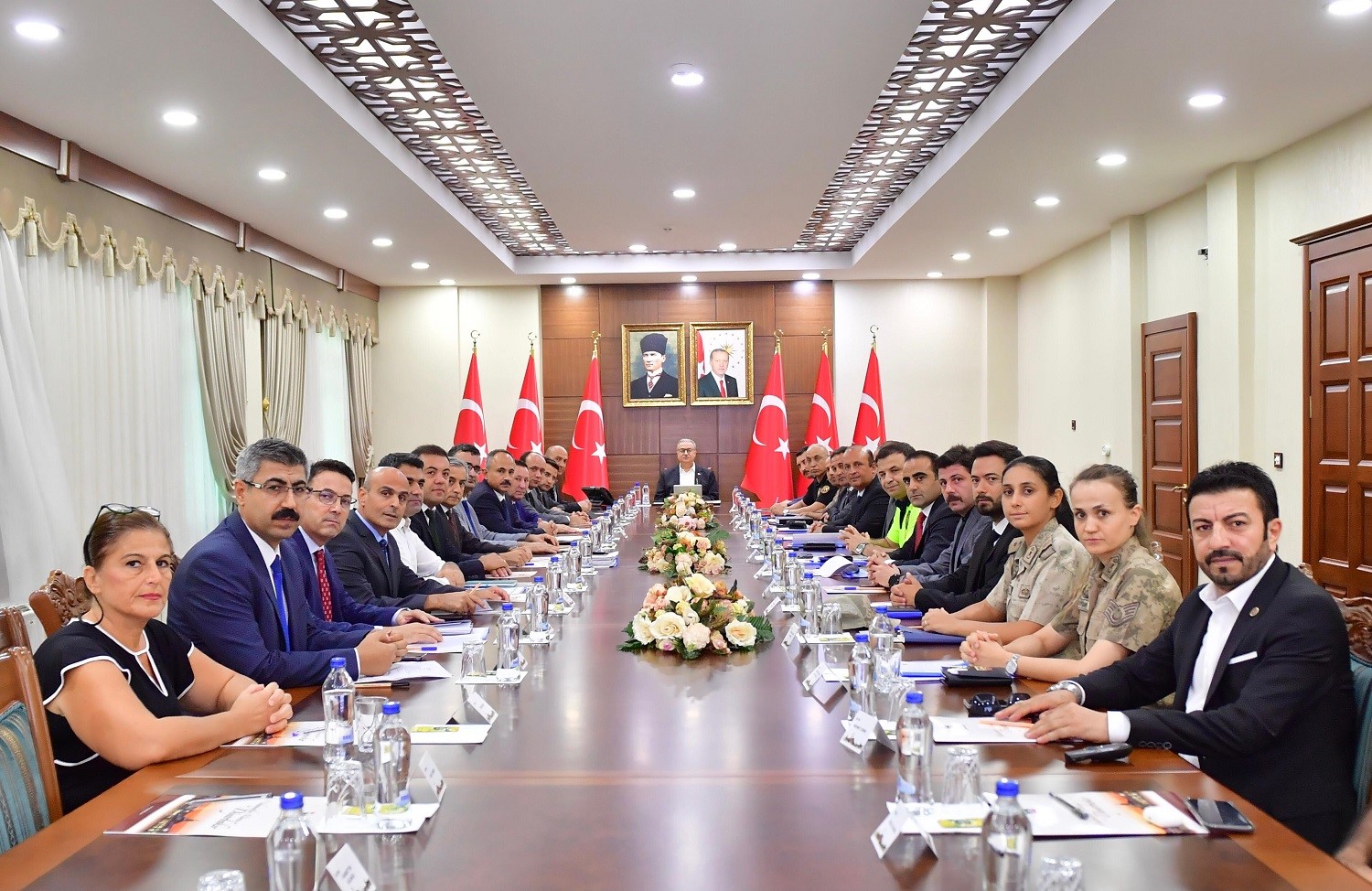 Diyarbakır’da 2023-2024 eğitim-öğretim yılı güvenlik toplantısı gerçekleşti
