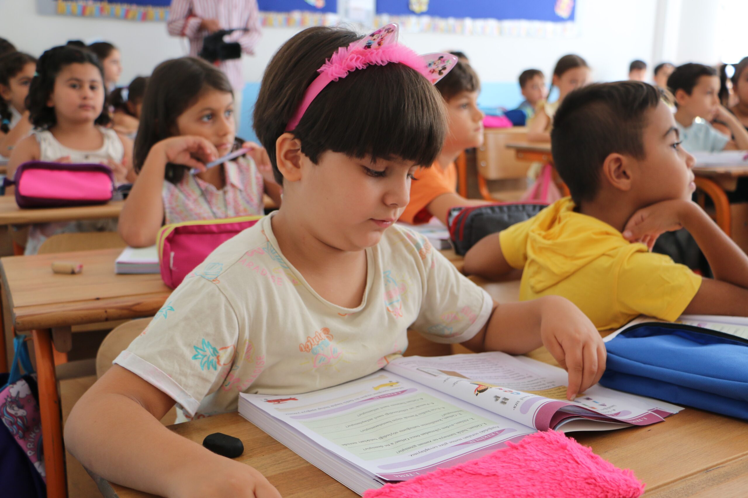  Diyarbakır’da 469 bin öğrenci için ders zili çaldı