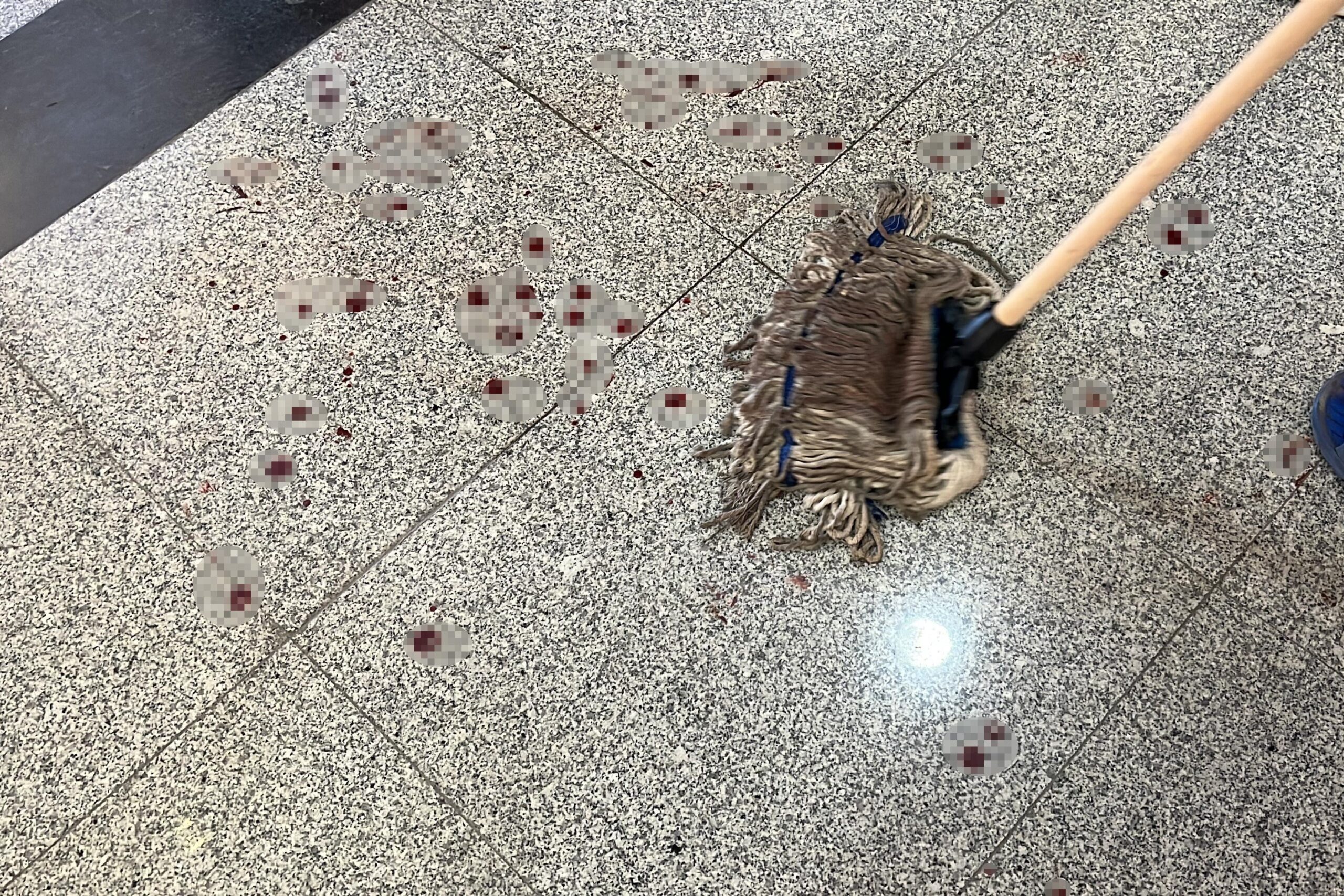  Dicle Üniversitesi’nde eski öğrenci dekan yardımcısını bıçakladı