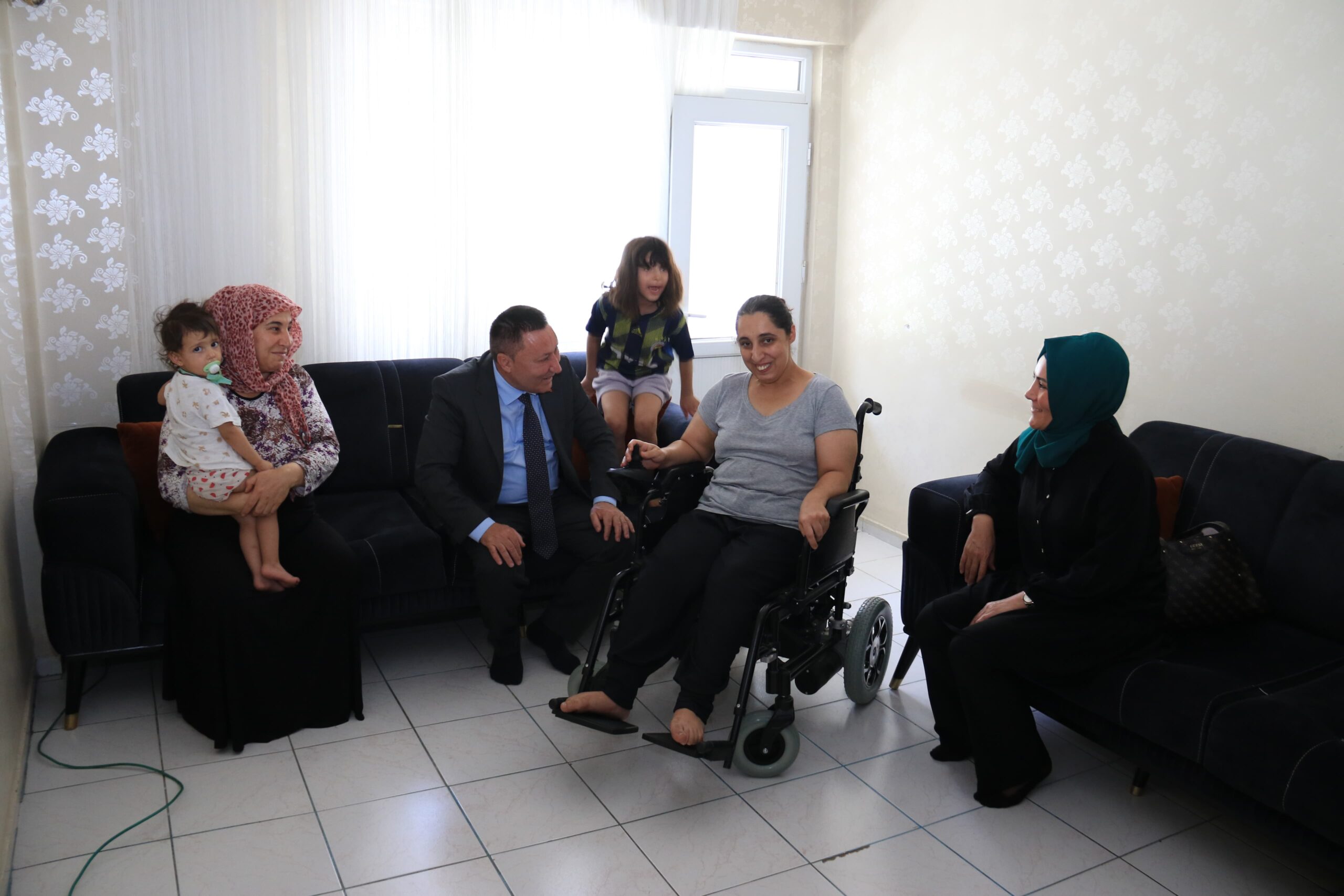 Bağlar Belediye Başkanı Beyoğlu’ndan “engelli dostu belediyecilik” örnekleri
