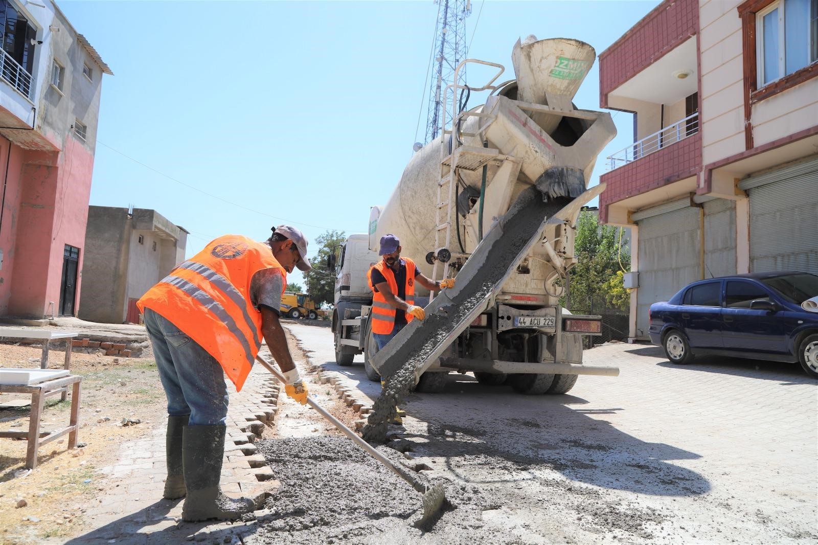  Ergani’de yol onarım çalışmaları