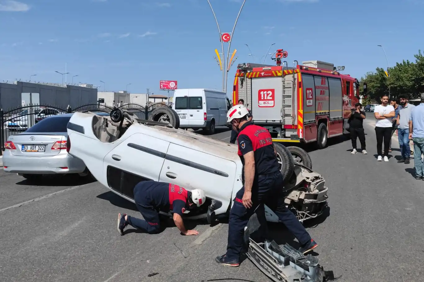 VİDEO HABER- İki otomobil çarpıştı: 1 yaralı