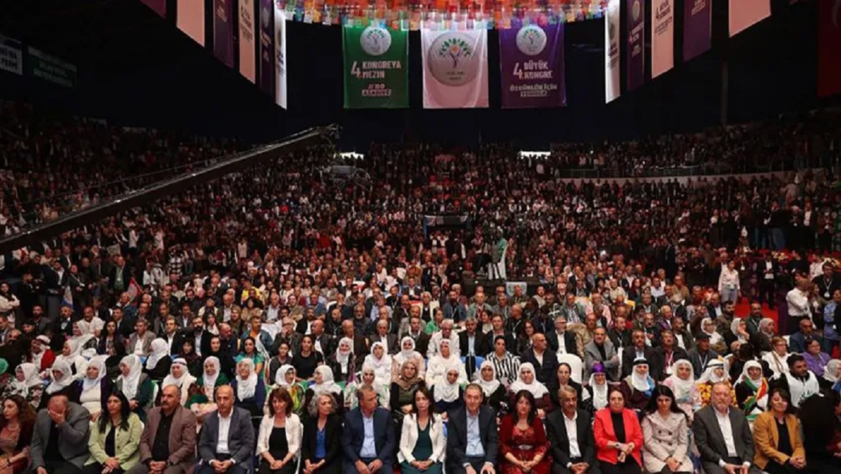 Yeşil Sol Parti’nin isim değiştirmesi Diyarbakır’da nasıl karşılandı?