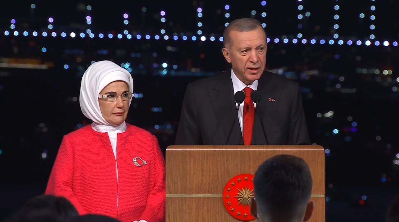 Erdoğan’dan 100. Yıl hitabı “Türkiye kimsesizlerin kimsesidir”
