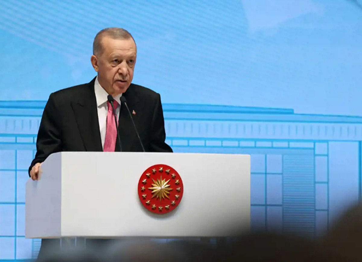 Erdoğan: Cumhuriyetimizin ikinci asrında birlik ve beraberliğimizi daha da kuvvetlendireceğiz
