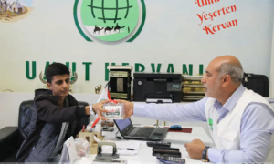 Diyarbakır’da İmam Hatip öğrencileri Filistin için yardım topladı