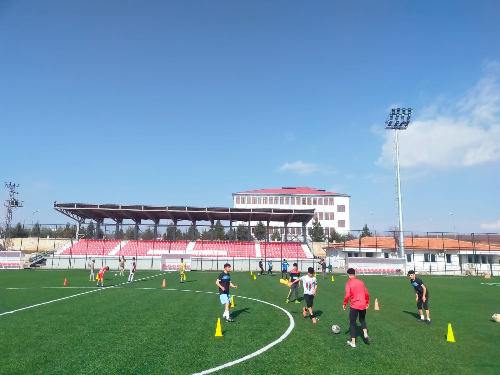 Diyarbakır’ın bir ilçesinin kaderini değiştiren spor tesisi
