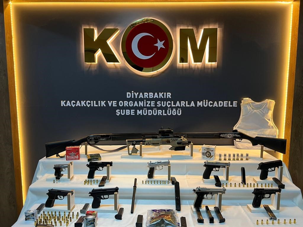 Diyarbakır’da ‘Elek’ operasyonu: 9 gözaltı