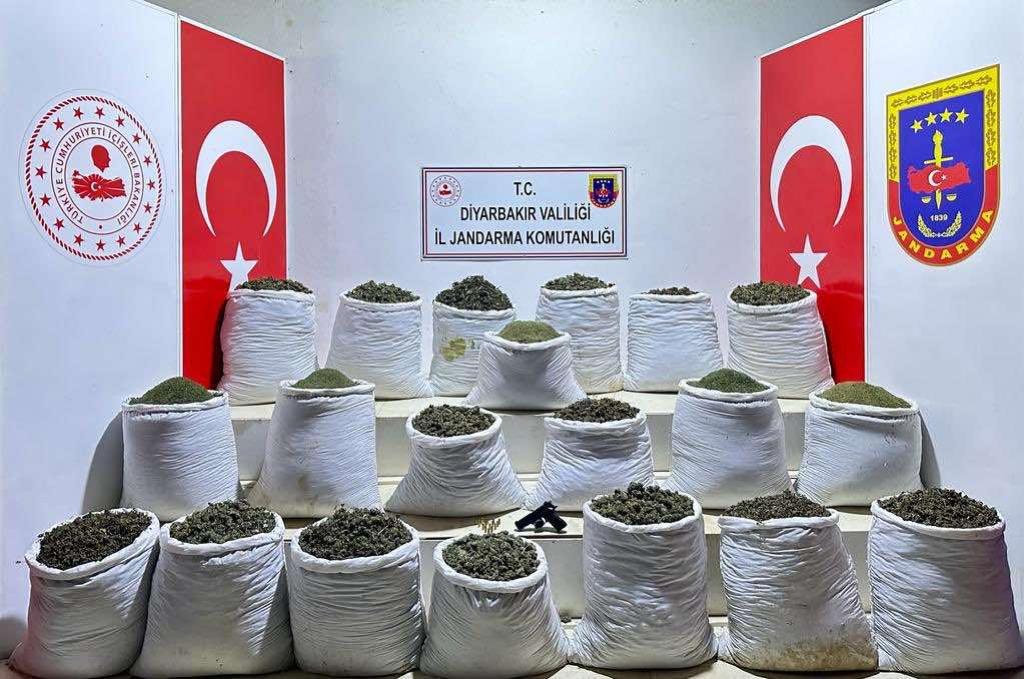 Diyarbakır’da 135 kilogram esrar ele geçirildi!