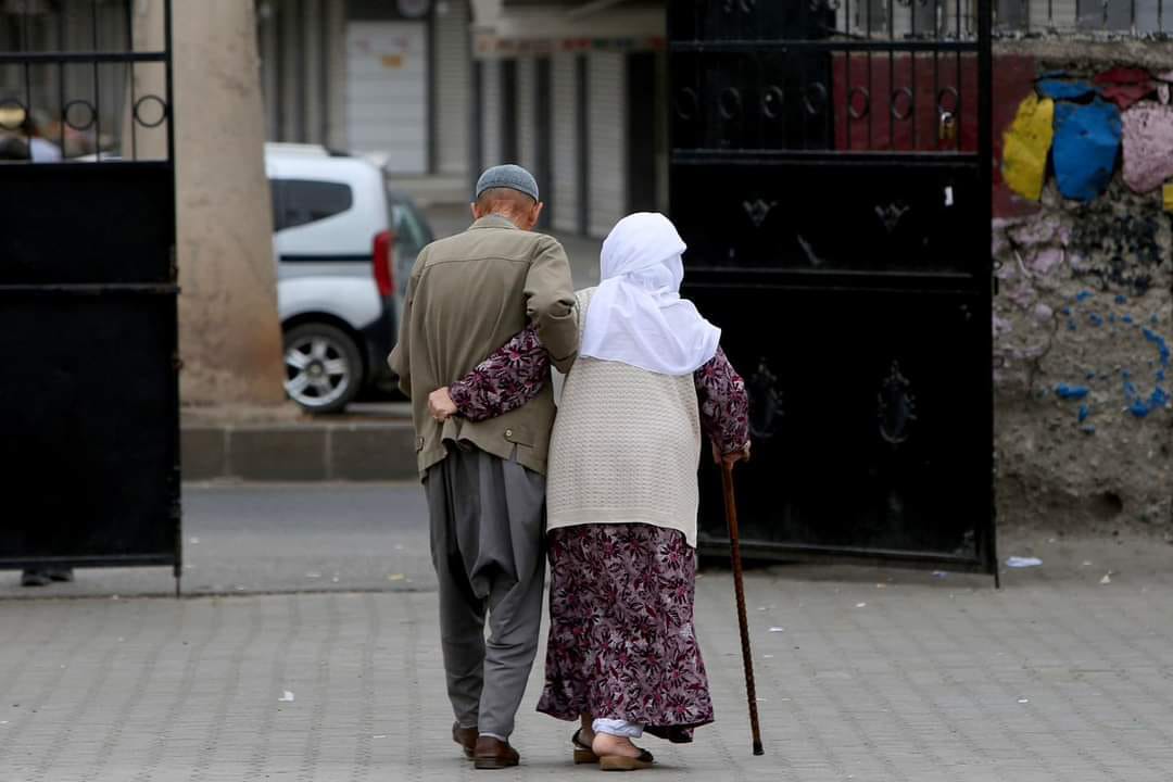 Diyarbakır’da kadınlar erkeklerden daha uzun yaşıyor!