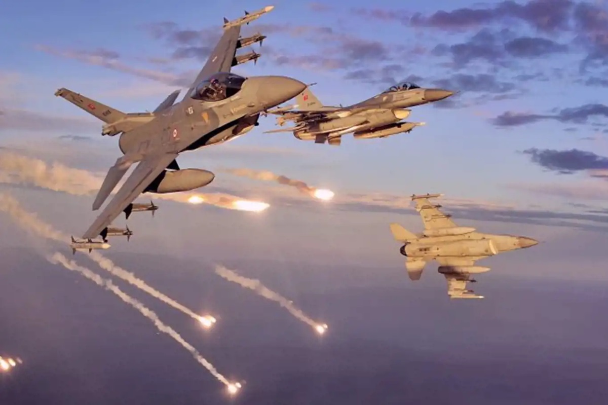 Diyarbakır’dan kalkan F-16’lar Kandil’i vurdu!