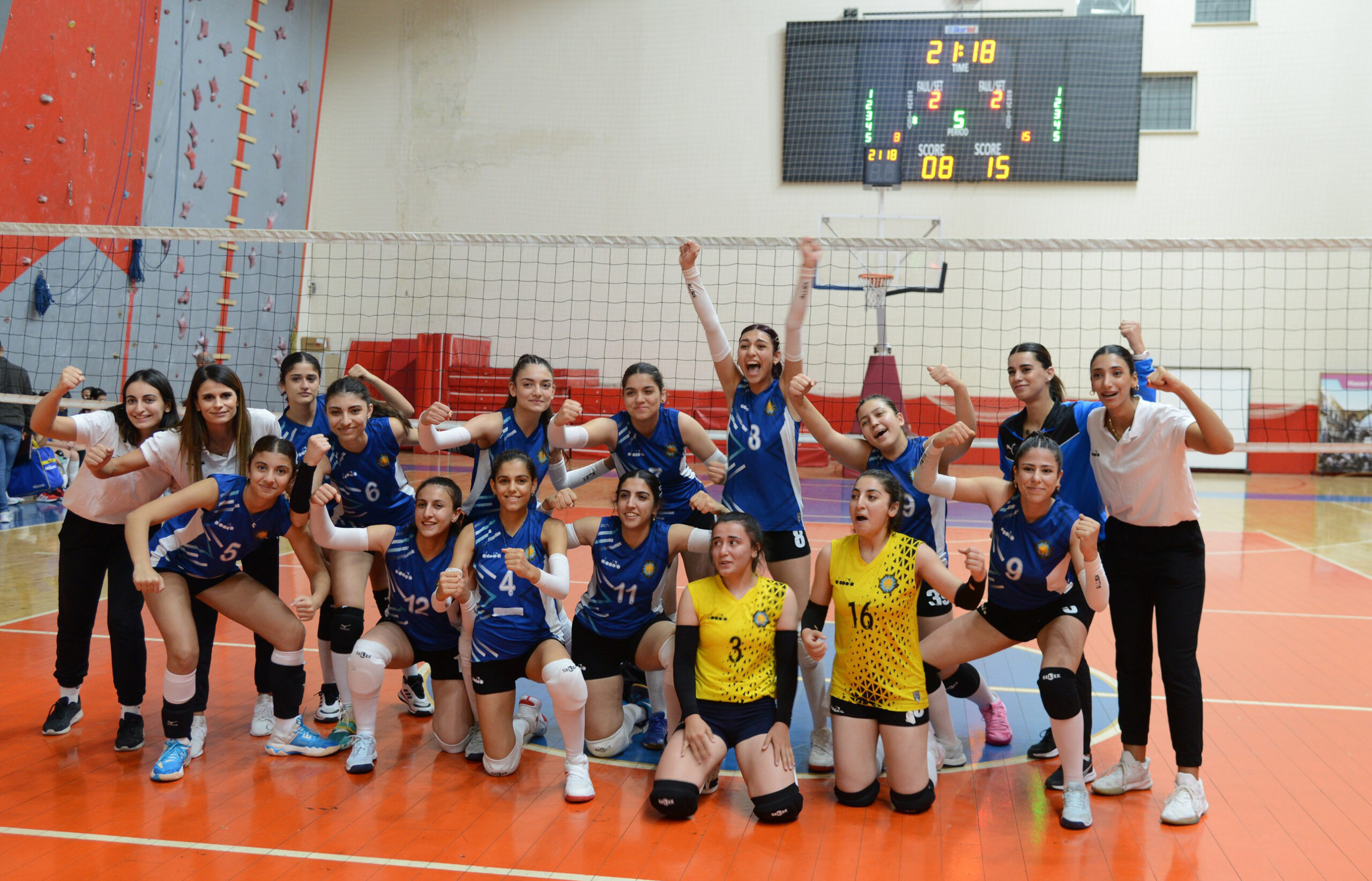 Diyarbakır Büyükşehir Belediyesi  Spor Genç Kadın Voleybol Takımı şampiyon oldu