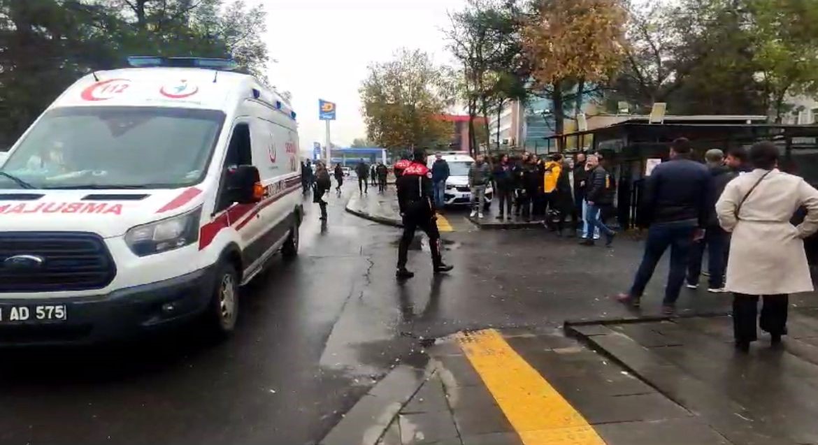 Diyarbakır Adliyesi’nde kavga: 2’si polis 3 yaralı
