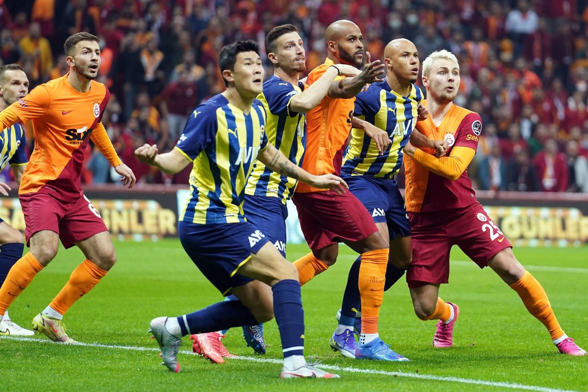 Fenerbahçe – Galatasaray derbisinin hakemi belli oldu!