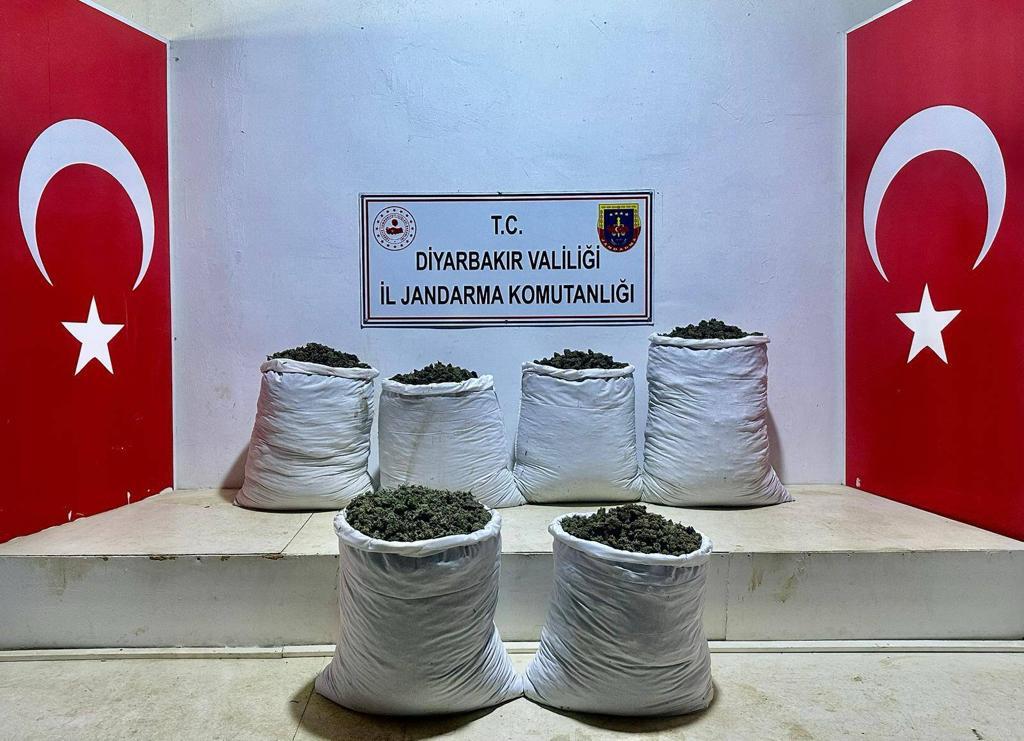 Diyarbakır ’da uyuşturucu tacirlerine geçit verilmiyor