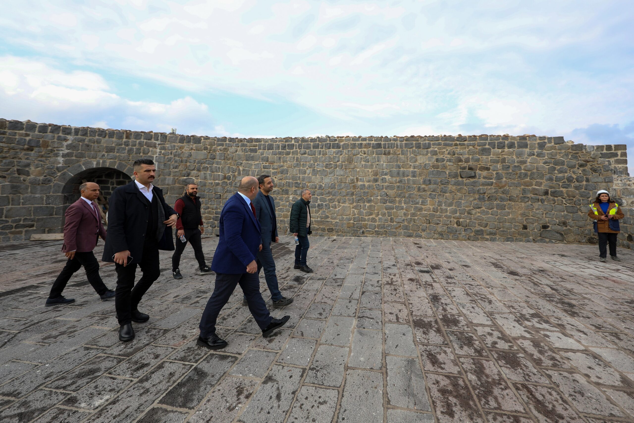 diyarbakirda-tarihi-surlarda-70-burc-restore-edildi