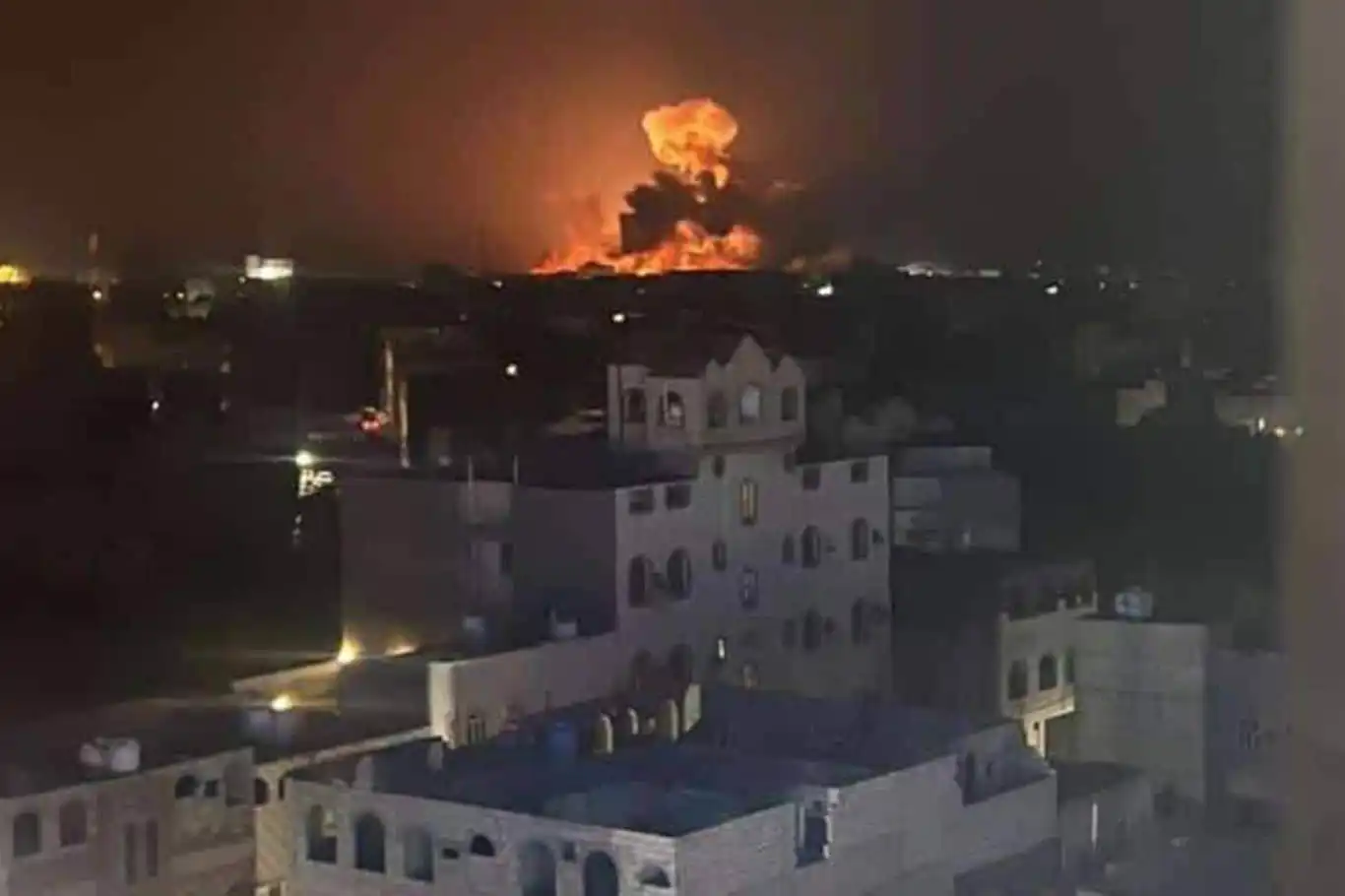 ABD ve İngiltere’den Yemen’e hava saldırısı