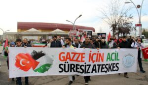 Diyarbakır’da hekimlerin sessiz yürüyüşü 9’uncu haftasında sürdü