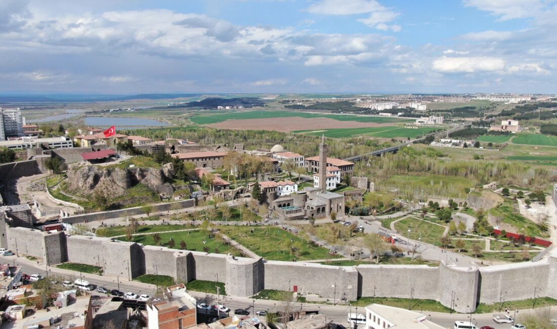 Diyarbakır, zengin tarihi, kültürel