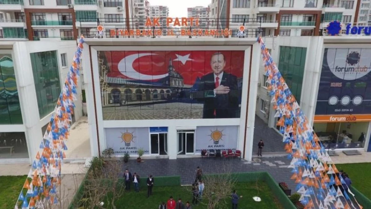 AK Parti Diyarbakır İl Teşkilatı’nda Yeni Oluşum
