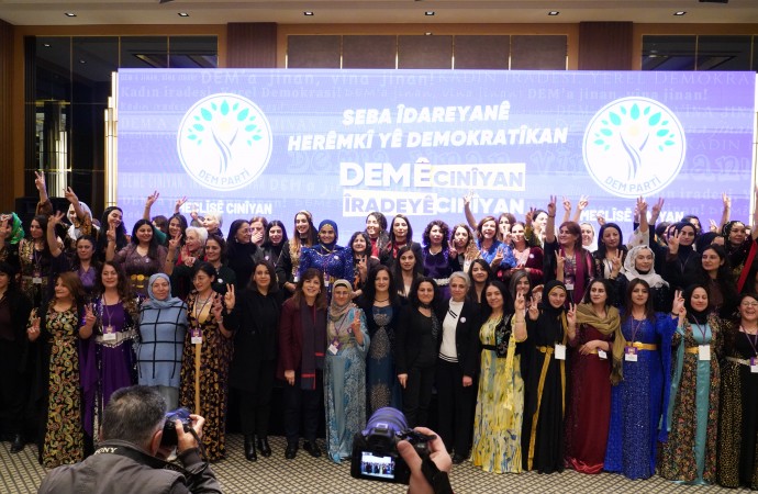 DEM Parti kadın seçim müziğini Diyarbakır’da tanıttı!