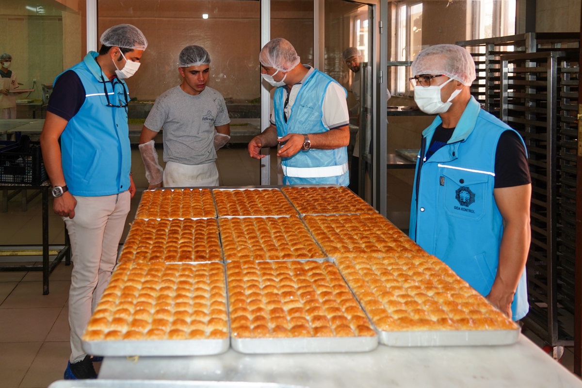 Diyarbakır’da Bin 300 Kilogram Gıda Ürünü İmha Edildi!