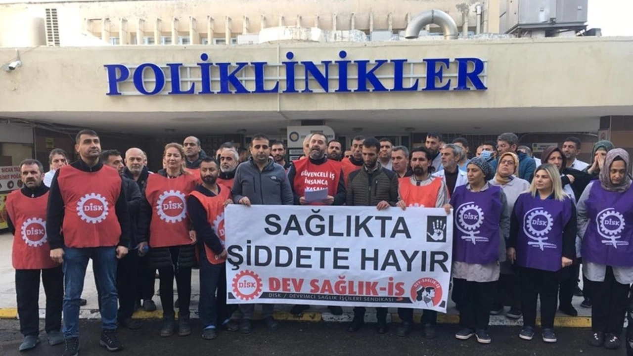 Sağlık emekçileri Diyarbakır’dan seslendi: İnsanca yaşamak istiyoruz