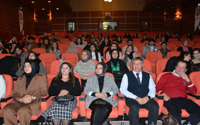Diyarbakır Dicle Üniversitesi öğrencilerinin sesinden “Diyarbakır Şairleri”