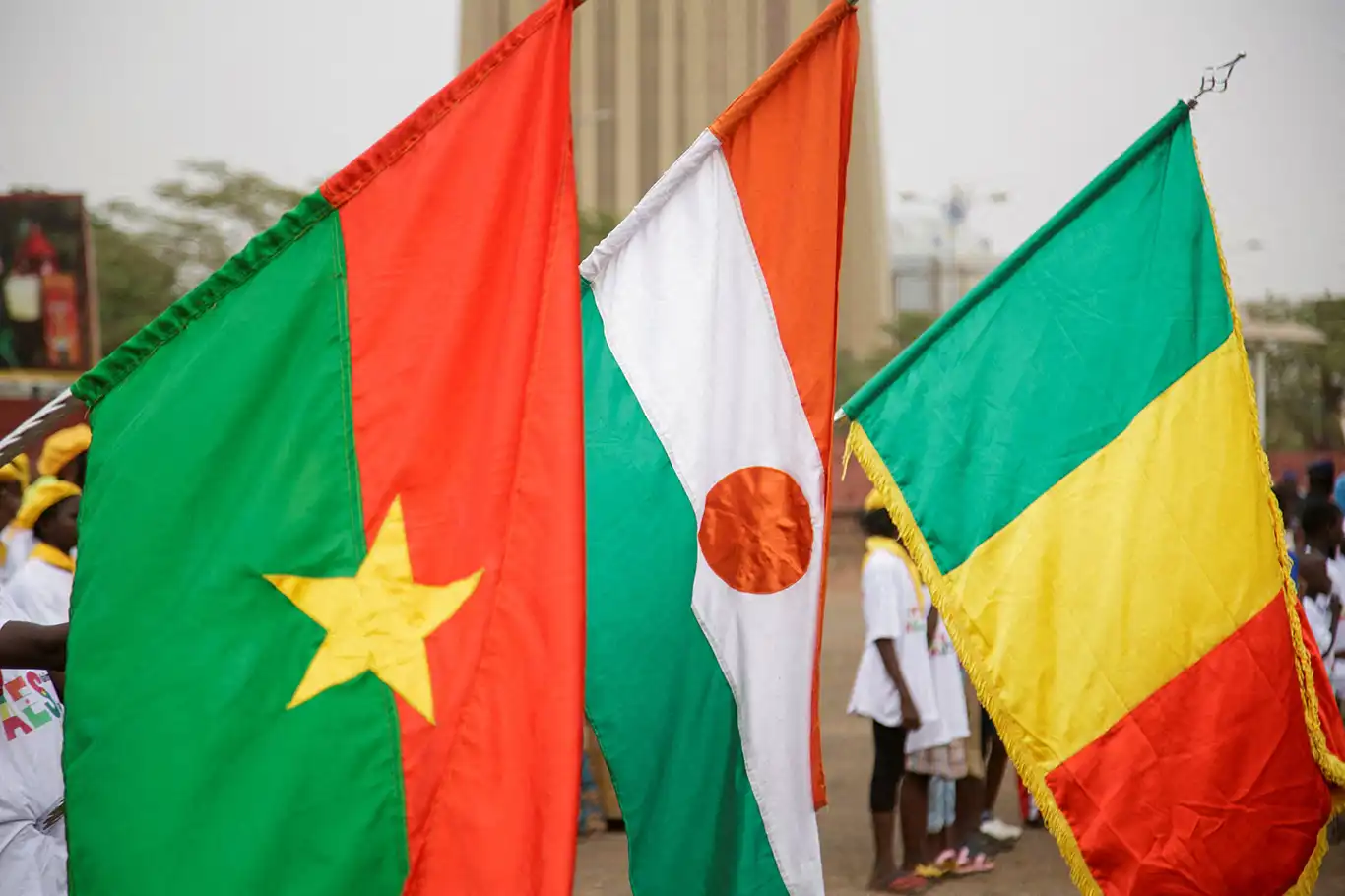 Nijer, Mali ve Burkina Faso, ECOWAS’tan ayrılma kararını teyit etti