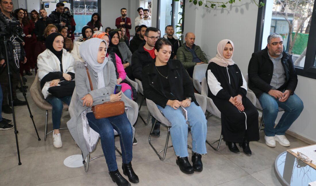 Diyarbakır’da otizmli bireylerin ailelerine seminer verildi