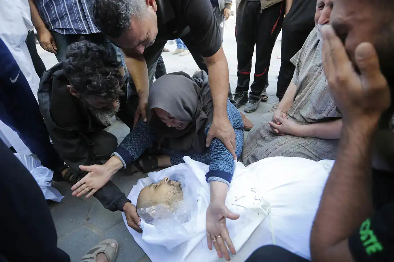 Gazze’de ölen Filistinlilerin sayısı artmaya devam ediyor…
