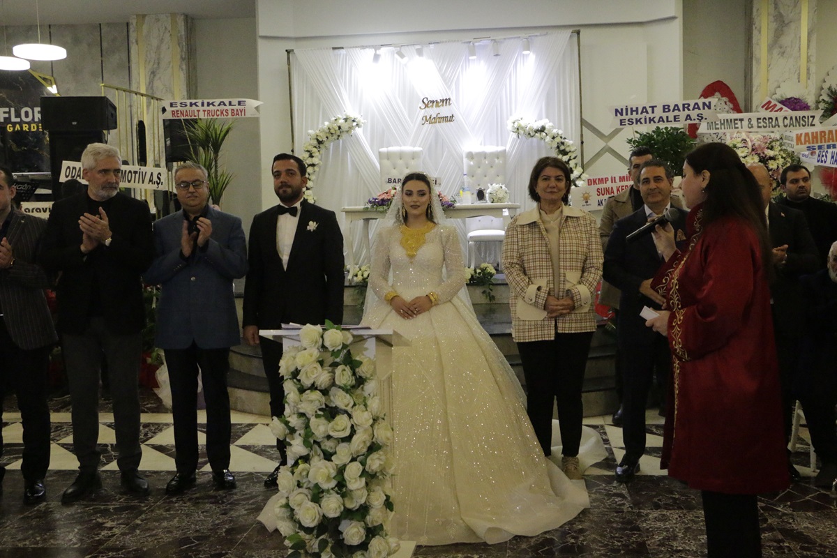 Diyarbakır’da Görkemli Düğün: Siyaset, Bürokrasi ve İş Dünyası Bir Araya Geldi