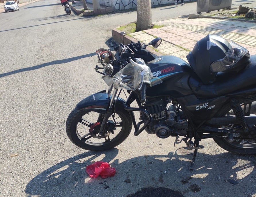 İki motosiklet çarpıştı:1 yaralı