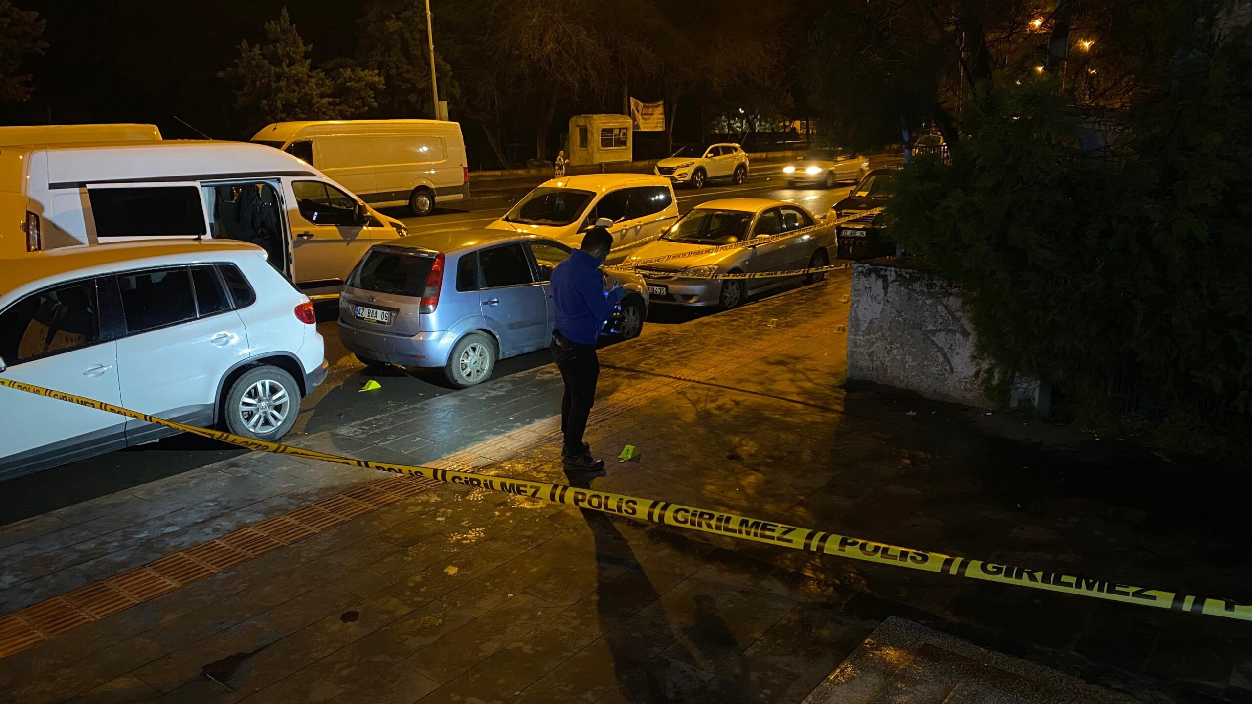Diyarbakır’da bir kadın cadde ortasında silahlı saldırıya uğradı!