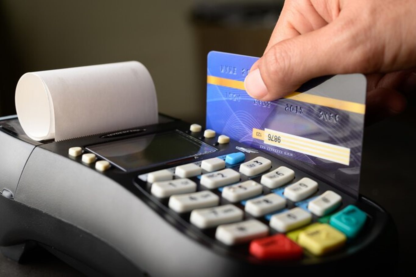 “Bireysel kredi kartı borçlarının artmasıyla başka sosyal sorunlar ortaya çıkacaktır”