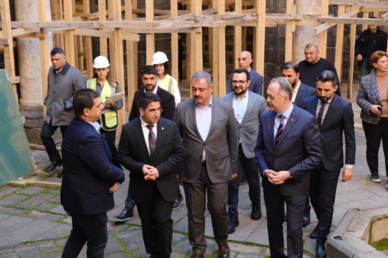 AK Parti Diyarbakır Belediye Başkan Adayı Bilden: “ Turizm anlamında Diyarbakır’da bir patlama bekliyoruz”