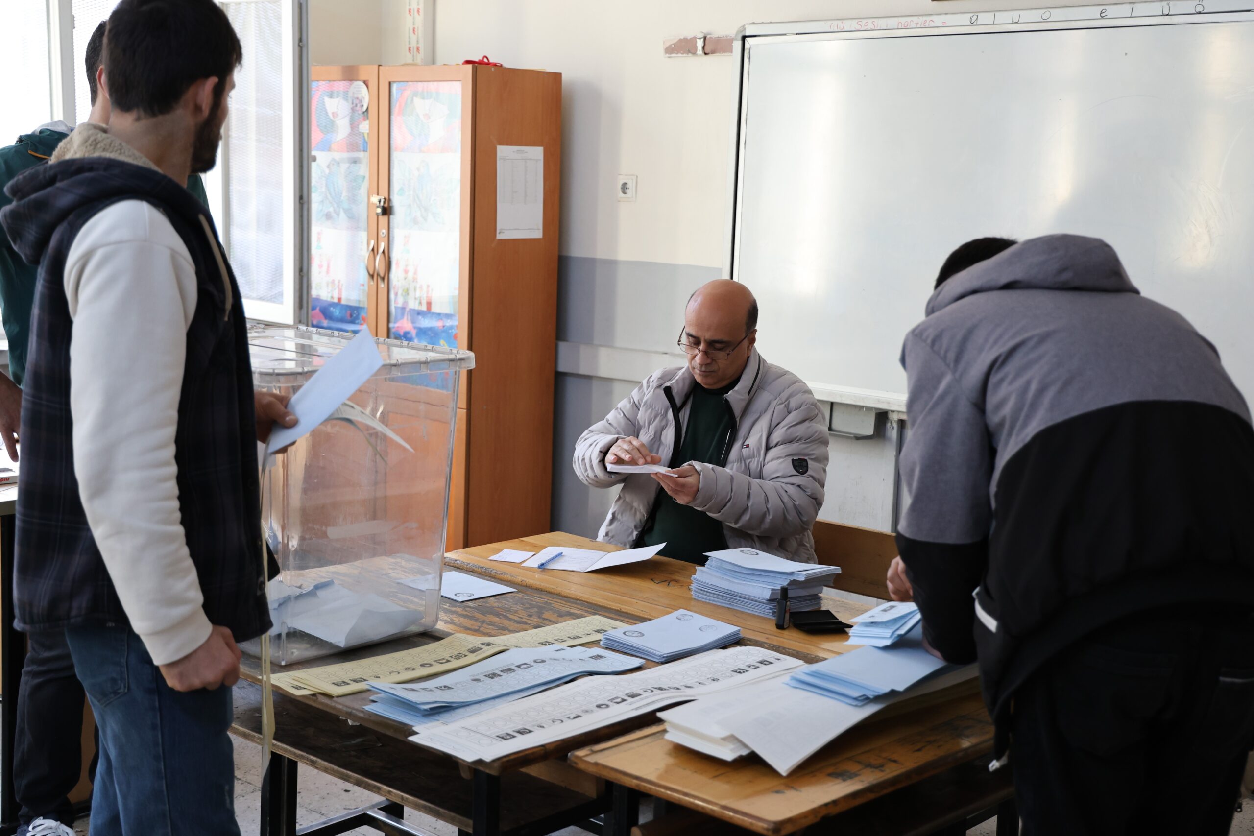 Diyarbakır’da oy verme işlemi sürüyor