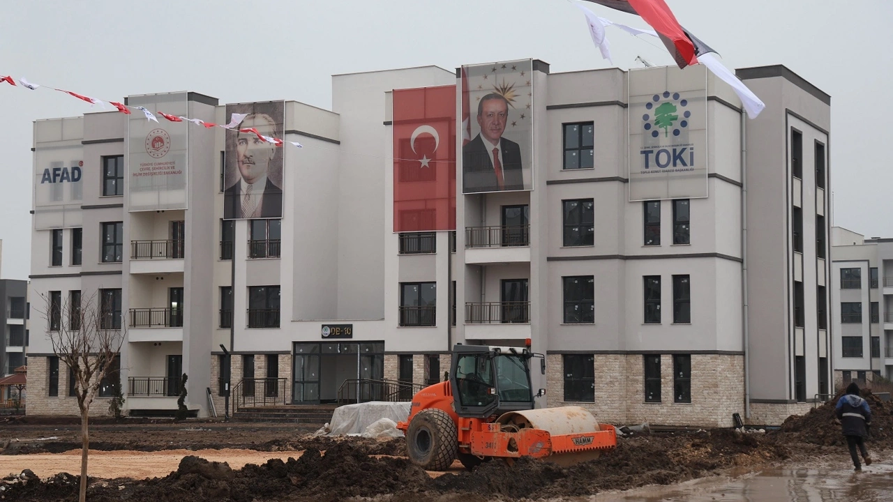 Diyarbakır’da yapımı biten deprem konutları için kuralar çekildi