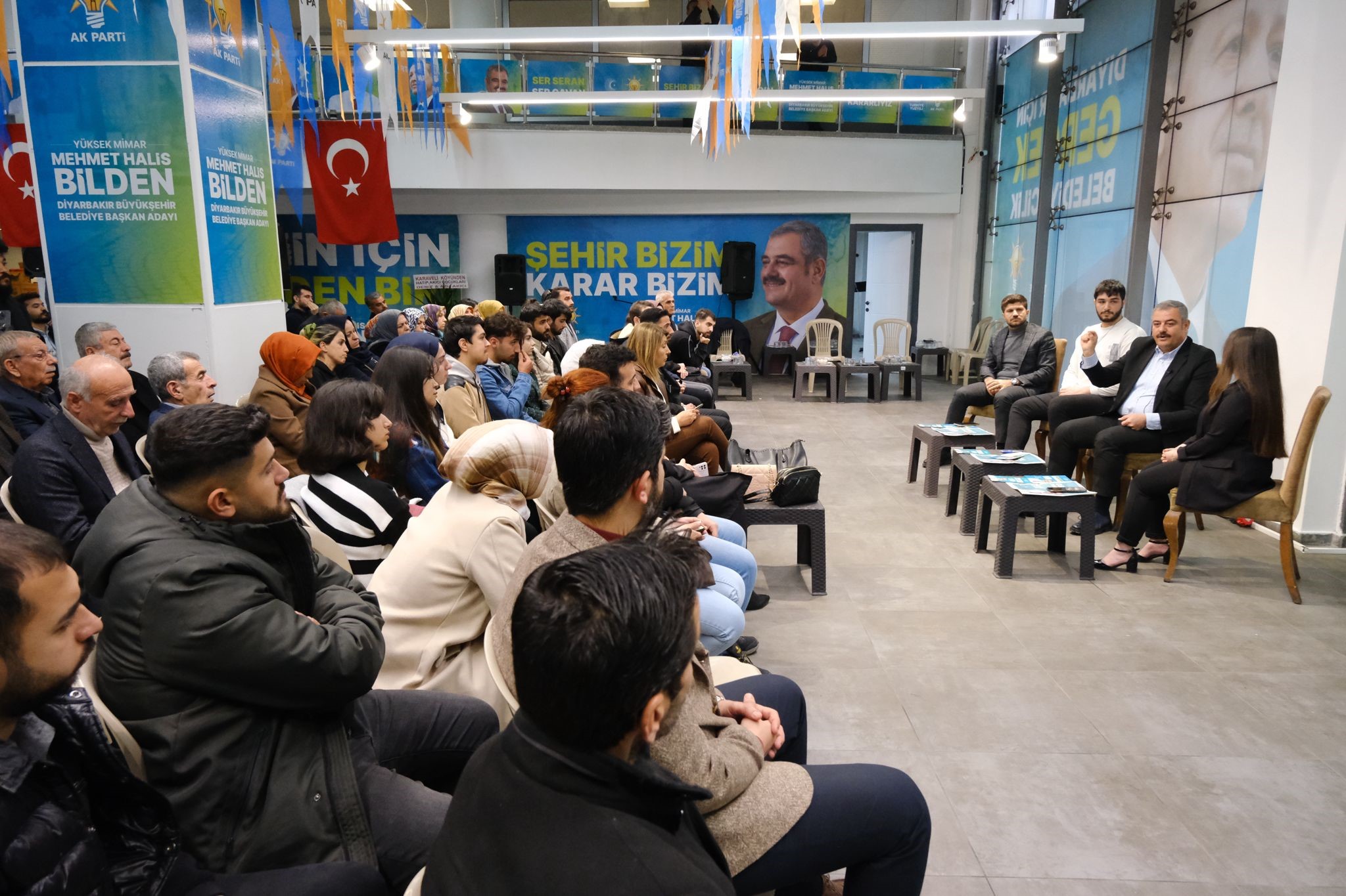 Ak Parti Diyarbakır adayı Bilden: "Gençlerin yeri dağ değil, üniversitelerdir"
