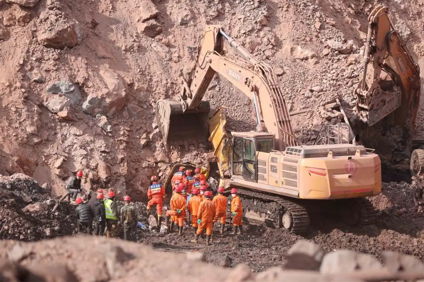 Kömür Madeninde Patlama: 7 Ölü, 2 Kayıp