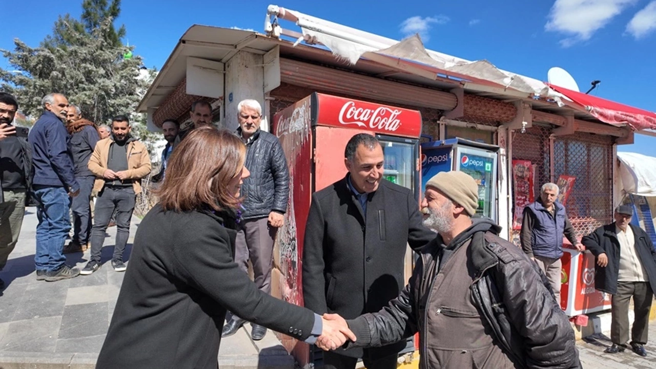 DEM Parti Diyarbakır Büyükşehir adayından esnaflara ziyaret