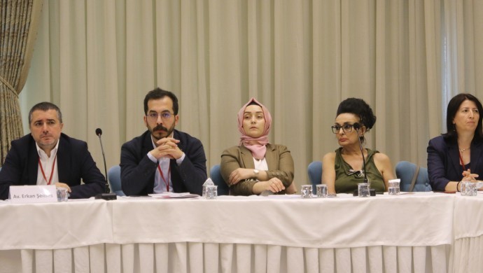 Diyarbakır’da İHD'nin Barış Konferansı'nda